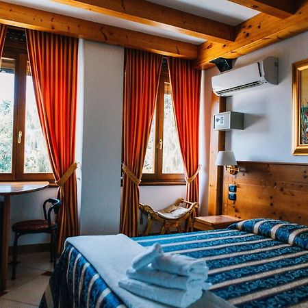 Arciduca Charming House Room & Breakfast Arco Bagian luar foto