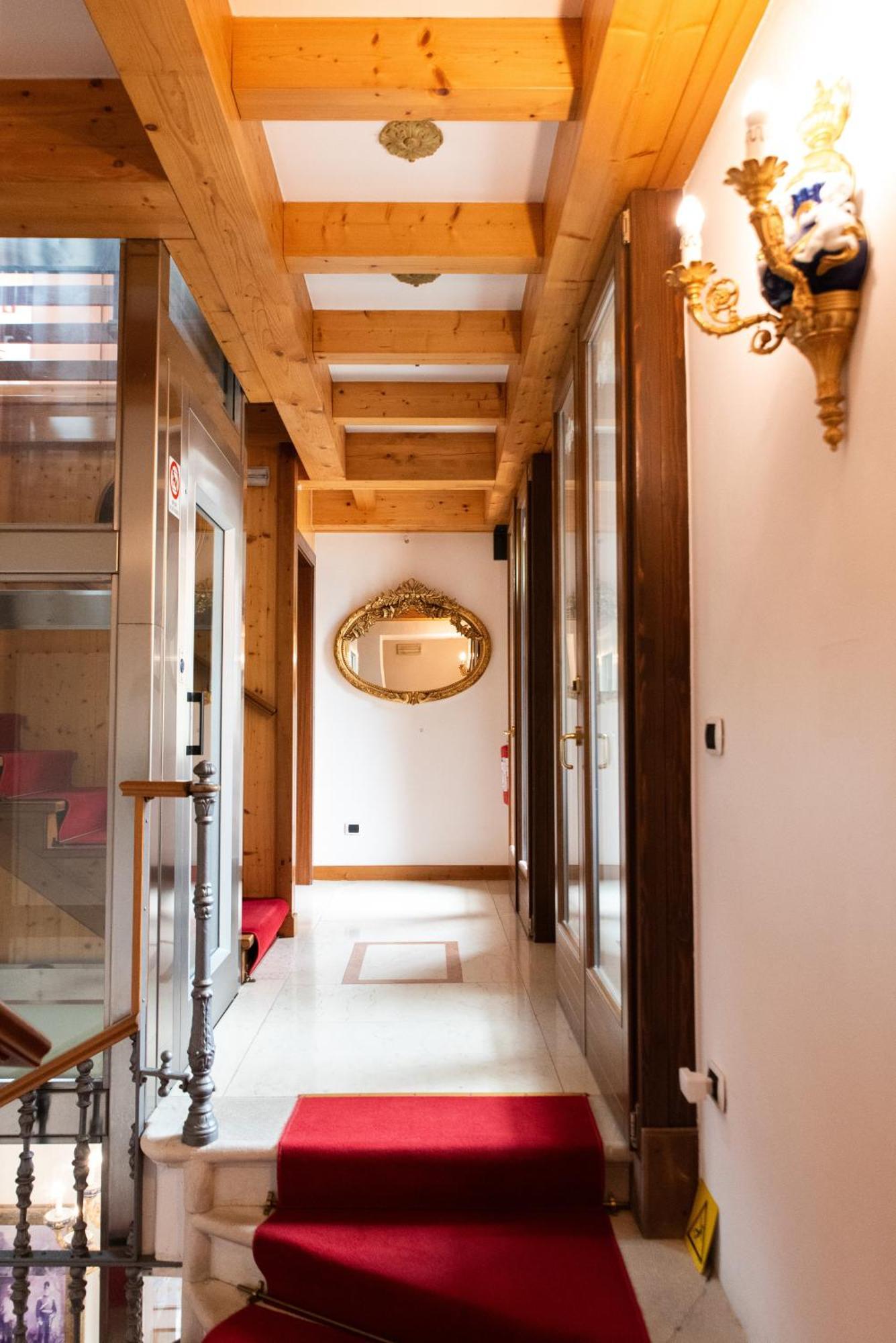 Arciduca Charming House Room & Breakfast Arco Bagian luar foto