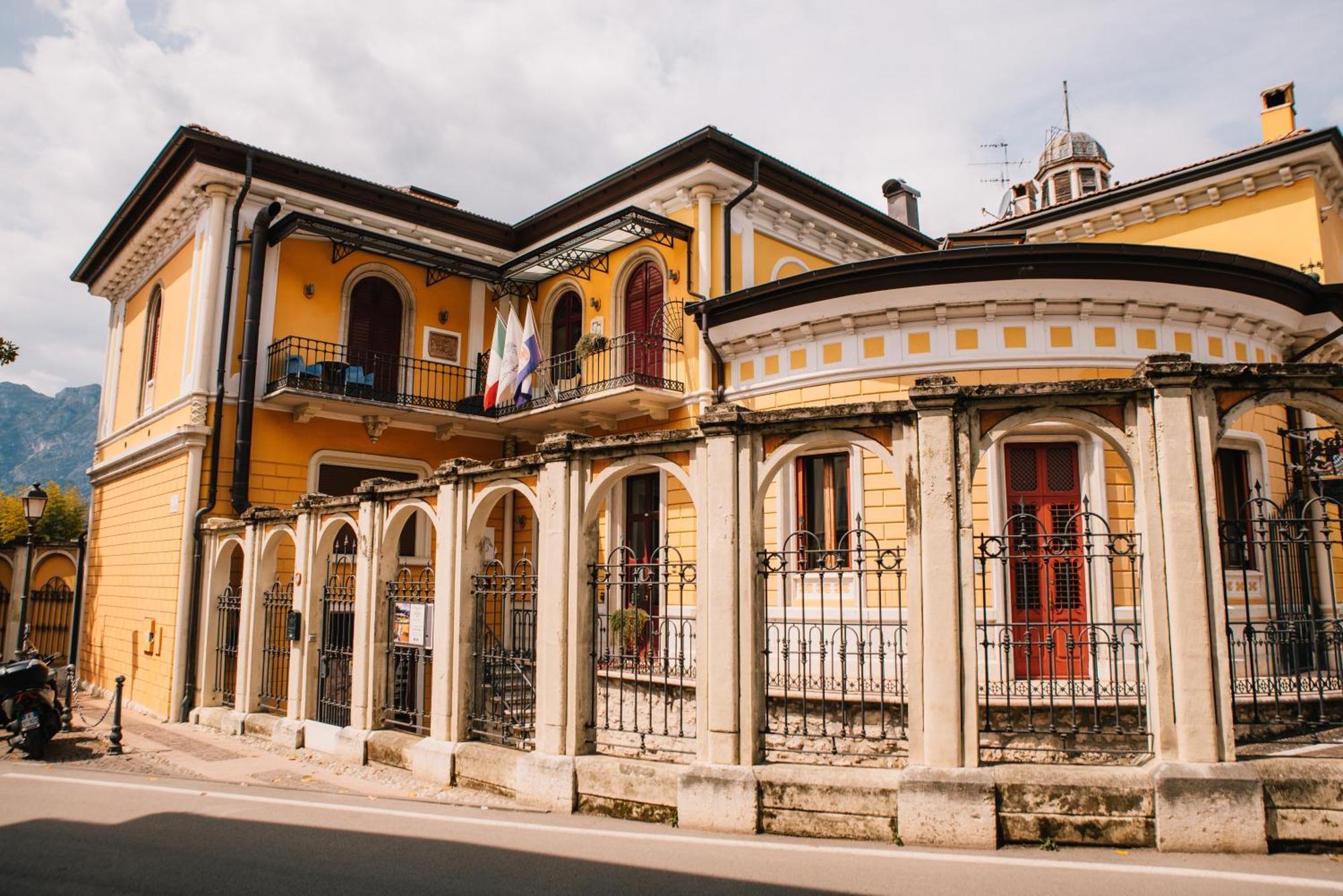 Arciduca Charming House Room & Breakfast Arco Bagian luar foto