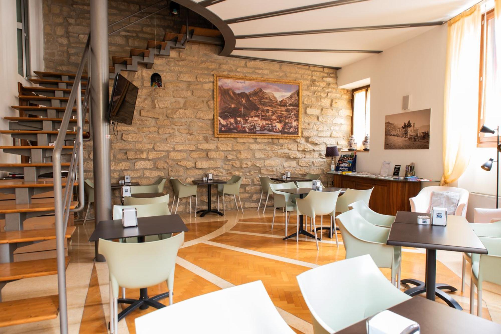 Arciduca Charming House Room & Breakfast Arco Bagian luar foto