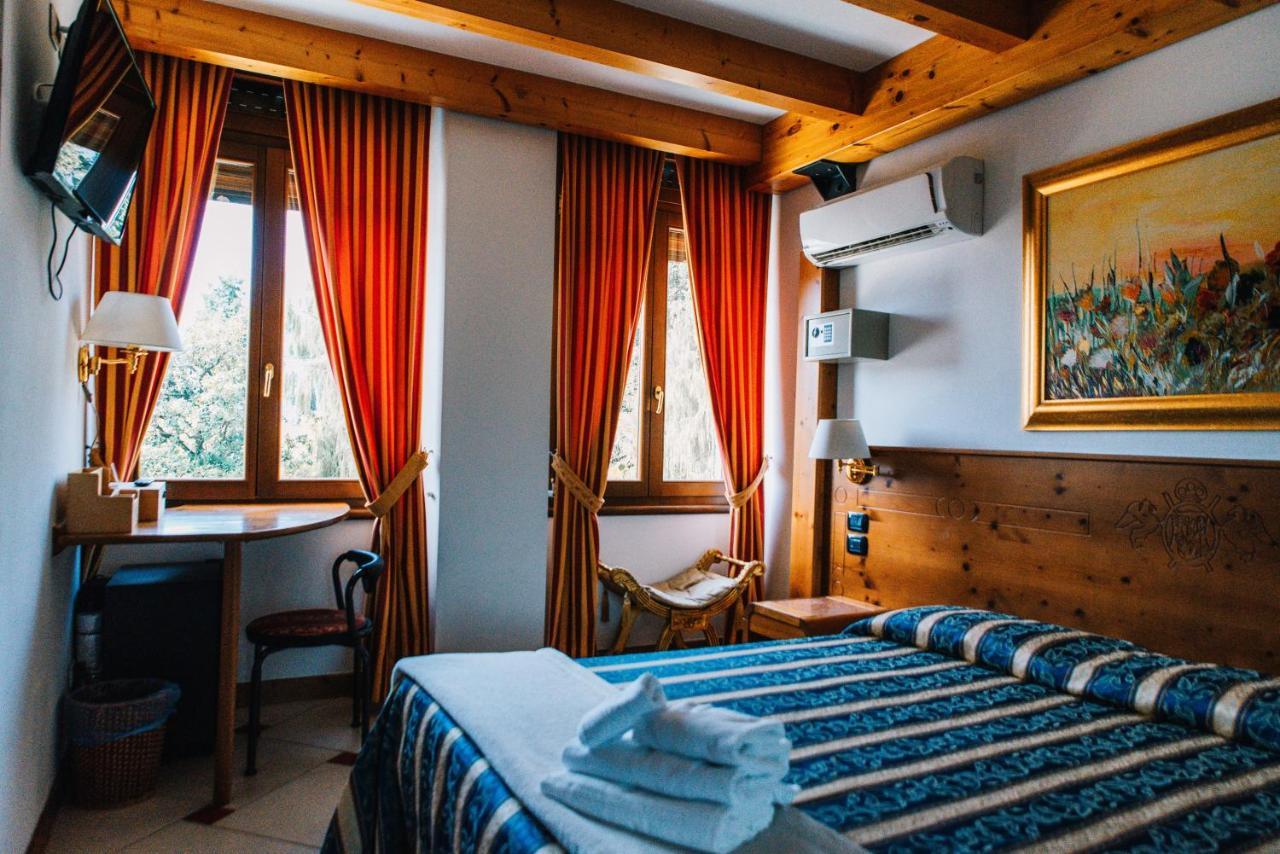 Arciduca Charming House Room & Breakfast Arco Bagian luar foto