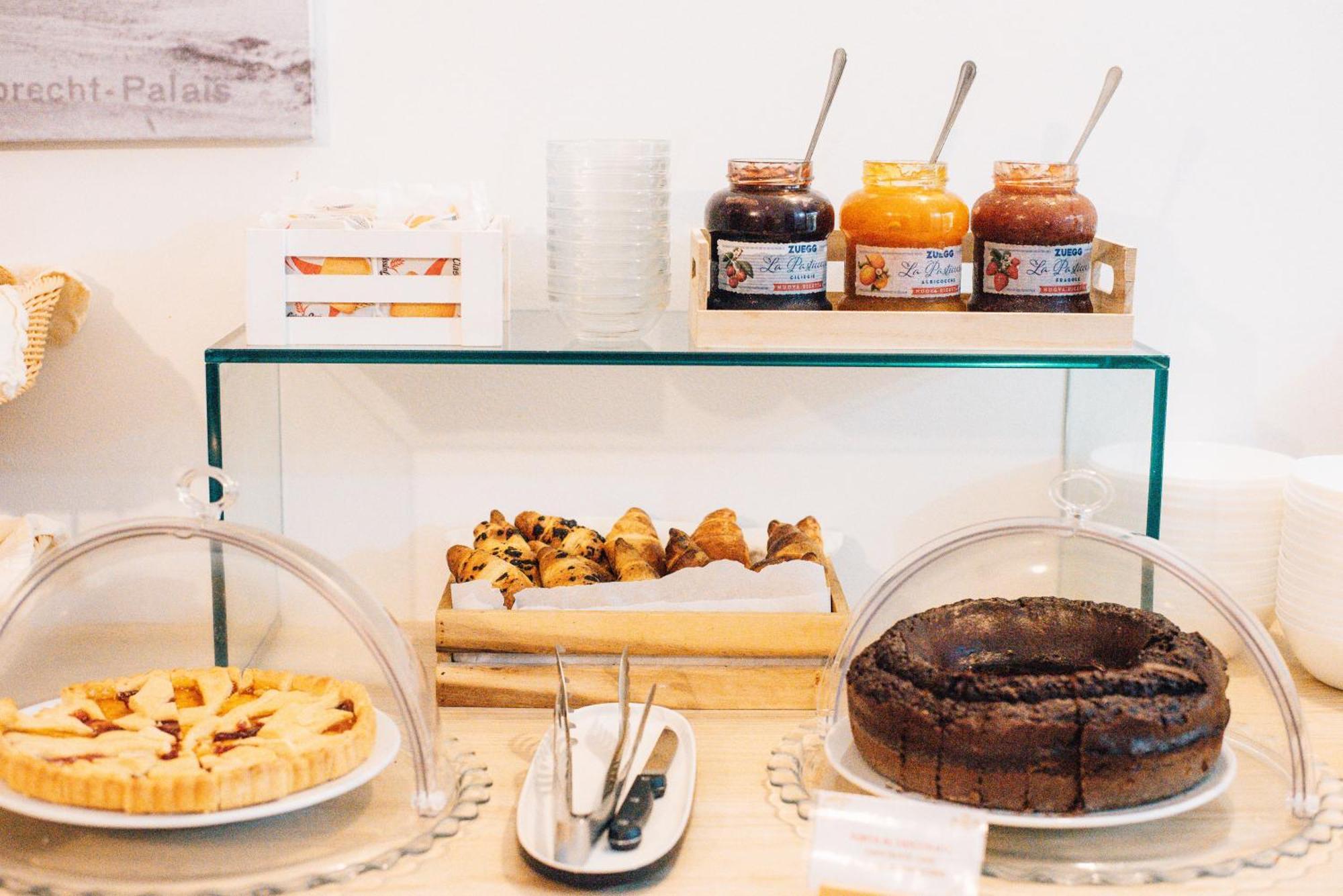 Arciduca Charming House Room & Breakfast Arco Bagian luar foto